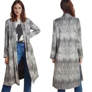 BB Dakota Duster Gray Silky Snake Print Open Front Long Sleeve Jacket Small